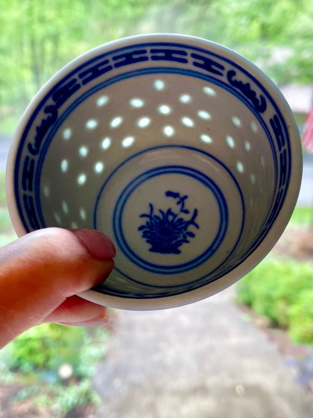 Set of 4 Vtg Chinese Rice Grain Translucent Tea Cups.  Mint Condition
